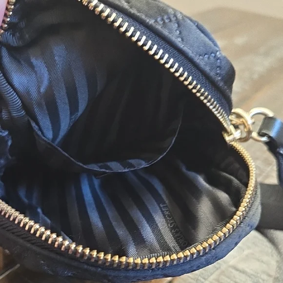 Black Quilted Crossbody Bag - Picture 5 of 6